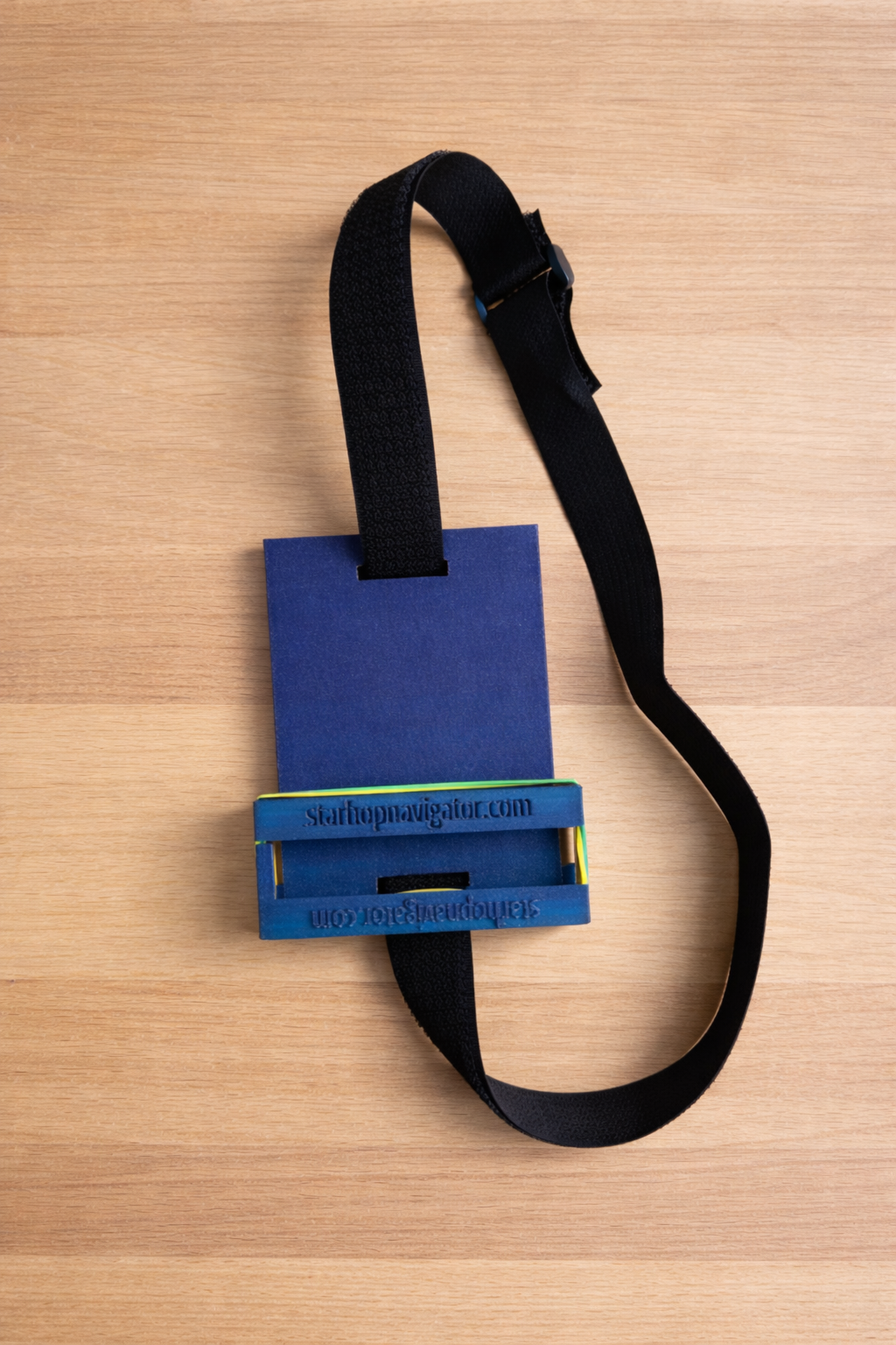 Komplette 3D-gedruckte Halterung mit Band